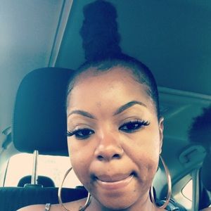 Meet your Posher, Imani